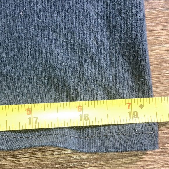 Unisex Gildan YSIV Logic Graphic Band T-Shirt Medium Black Photo - Picture 7 of 8